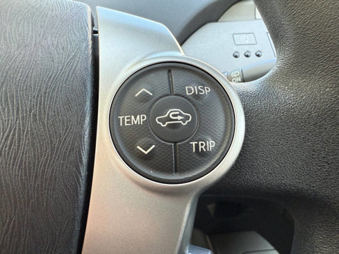 Used 2013 Toyota Prius Plug-In Hybrid image 33
