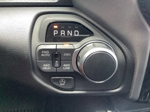 New 2026 RAM 1500 4x4 Crew Cab image 21