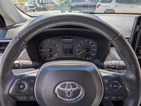 Used 2024 Toyota Corolla Cross LE image 15