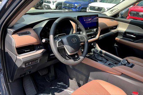 New 2025 Toyota Grand Highlander AWD image 8