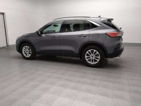 Used 2021 Ford Escape SE w/ Convenience Package image 3