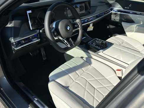 New 2025 BMW 760i xDrive image 14