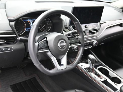 Used 2023 Nissan Altima 2.5 SR image 15