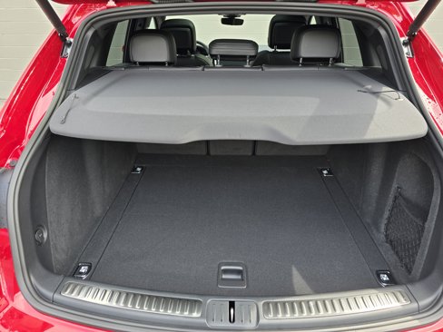 New 2025 Porsche Macan image 22