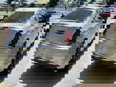 Used 2021 Chrysler 300 S image 5