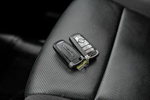 Used 2019 Ford F150 Raptor w/ Equipment Group 802A Luxury image 62