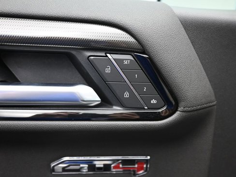 New 2026 GMC Sierra 1500 AT4 w/ Technology Package image 23