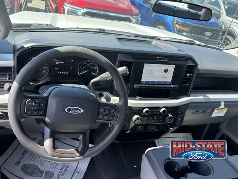 New 2026 Ford F250 XL w/ XL Chrome Package image 17