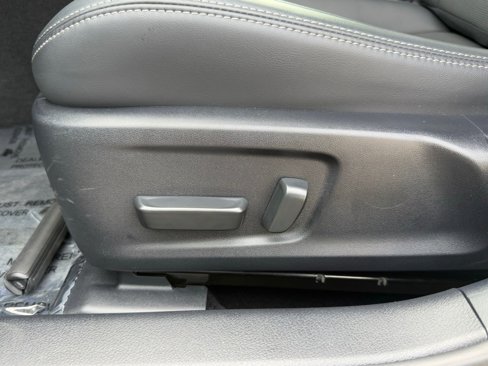 Used 2025 Lexus IS 300 image 23