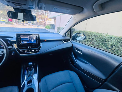 Used 2021 Toyota Corolla LE image 12