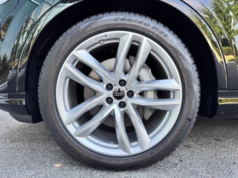 New 2025 Audi Q7 3.0T Premium Plus image 8