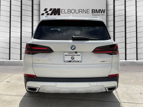 New 2026 BMW X5 xDrive50e w/ Premium Package image 6
