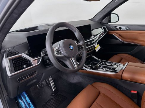 New 2026 BMW X7 M60i w/ Executive Package image 13