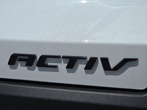 New 2026 Chevrolet Equinox ACTIV image 9
