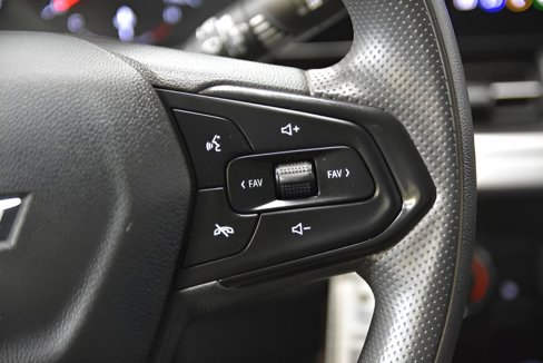 Used 2024 Chevrolet Trax LS w/ LS Convenience Package image 20