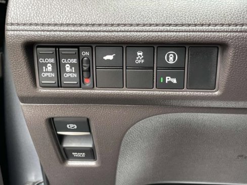 Used 2023 Honda Odyssey Elite image 19