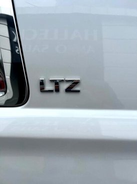 Used 2016 Chevrolet Suburban LTZ image 4