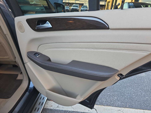 Used 2013 Mercedes-Benz ML 350 2WD image 22