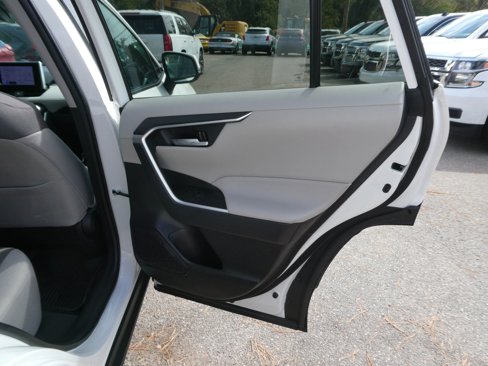 Used 2023 Toyota RAV4 XLE image 28