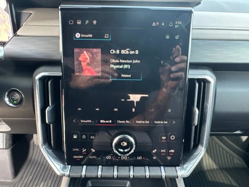 New 2026 GMC Acadia Elevation w/ LPO, Floor Liner Package image 28