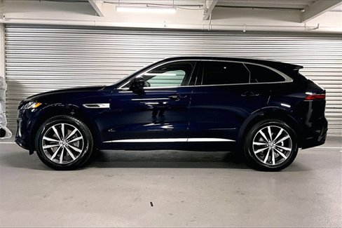 New 2026 Jaguar F-PACE R-Dynamic S image 3