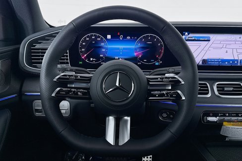 New 2026 Mercedes-Benz GLS 580 4MATIC image 18