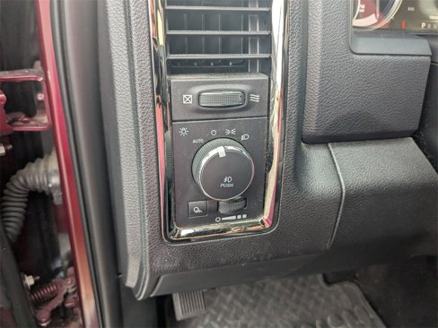 Used 2017 RAM 1500 Sport image 12