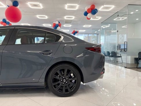 Used 2024 MAZDA MAZDA3 s image 7