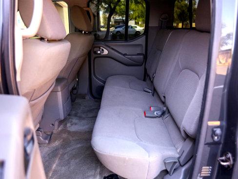 Used 2015 Nissan Frontier SV w/ SV Value Truck Package image 18