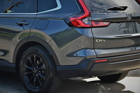 Used 2025 Honda CR-V EX image 9