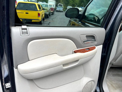 Used 2007 Chevrolet Avalanche LT w/ LT Preferred Equipment Group image 11