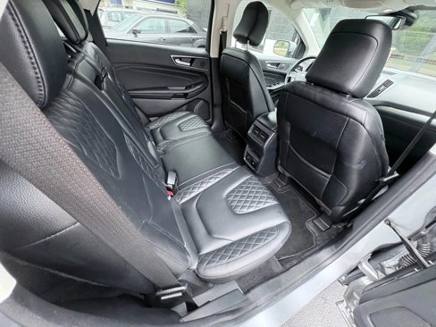 Used 2023 Ford Edge Titanium image 18