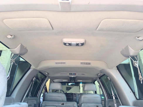 Used 1999 Chevrolet Suburban 4WD w/ Preferred Equipment Group 3 image 34