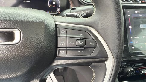 Used 2024 Jeep Grand Cherokee L Laredo image 20