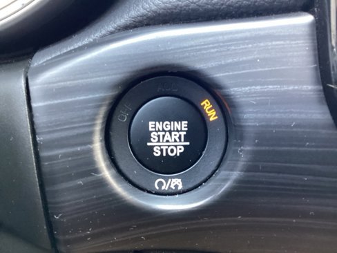 Used 2022 Jeep Grand Cherokee Laredo X image 37