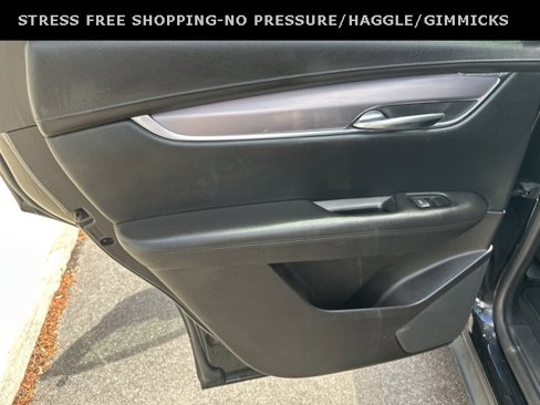 Used 2017 Cadillac XT5 Luxury image 10