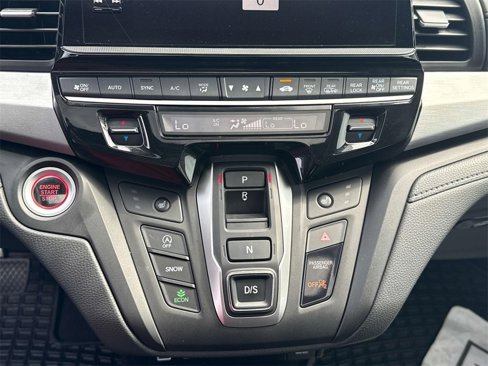 Used 2025 Honda Odyssey EX-L image 18
