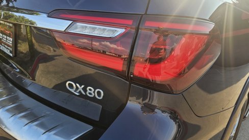Used 2019 INFINITI QX80 Luxe w/ 22" Wheel Package image 9
