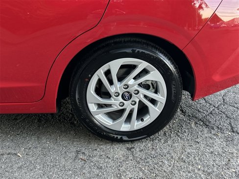 Certified 2025 Subaru Impreza 2.0i image 11