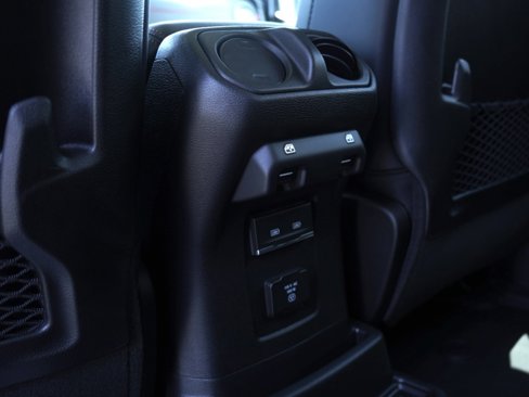 New 2025 Jeep Wrangler Unlimited Rubicon image 28