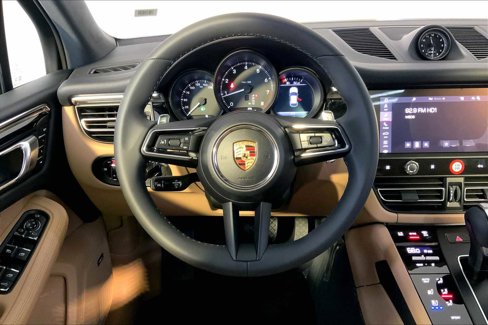 New 2026 Porsche Macan image 15
