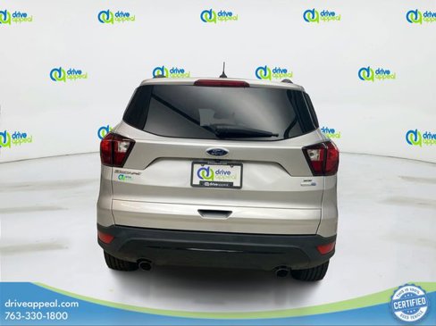 Used 2019 Ford Escape SE image 7