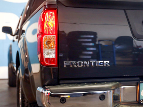 Used 2015 Nissan Frontier SV w/ SV Value Truck Package image 28