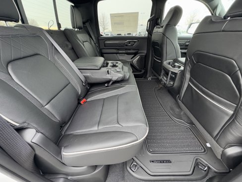 New 2025 RAM 1500 Limited image 25