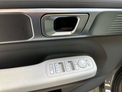 New 2026 Hyundai Santa Fe SE image 11