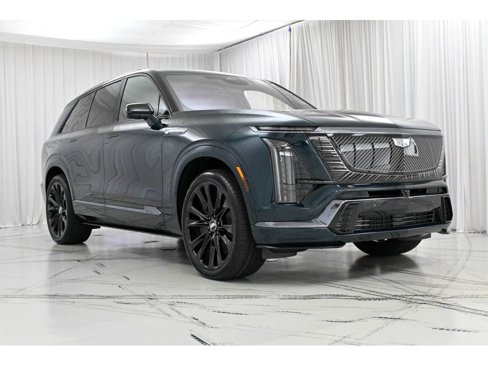 New 2026 Cadillac Vistiq Platinum image 2