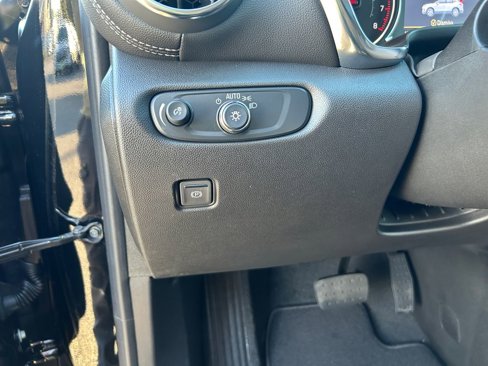 New 2025 Chevrolet Blazer LT w/ Sound & Technology Package image 21