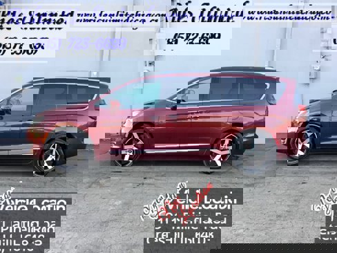 Used 2020 Chrysler Pacifica Touring-L image 3