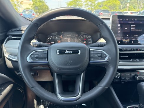 Used 2024 Jeep Compass Limited image 28