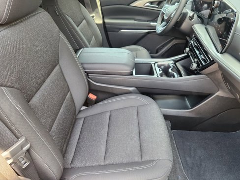 New 2026 Chevrolet Traverse LT w/ Midnight/Sport Edition image 16